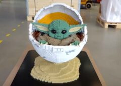 mandalorian baby yoda lego