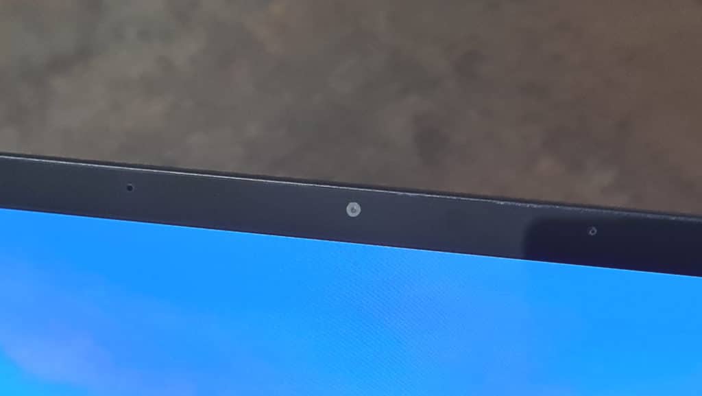 Image 17 : Test Asus Zenbook Flip S UX371 : l'ultrabook de luxe dopé à l'OLED et au Core i7 Tiger Lake