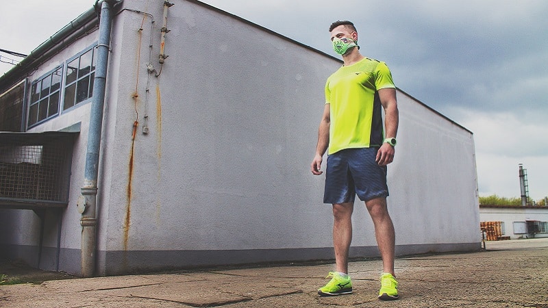 Covid-19 : le port du masque nu0027impacte pas la respiration lors d 