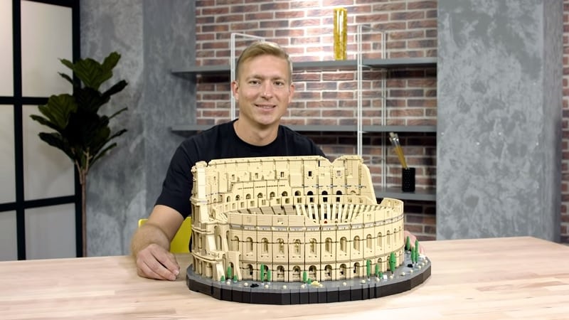 Le Colisée LEGO avec son designer Rok Zgalin Kobe