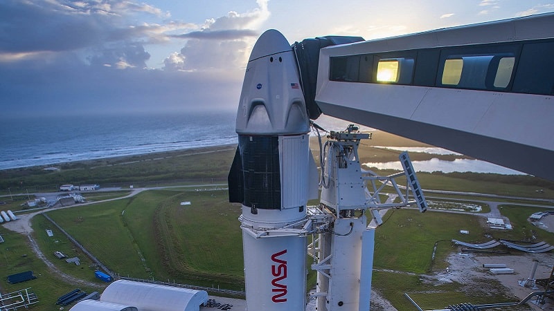 La capsule Crew Dragon et la fusée Falcon 9 sont prêtes au décollage