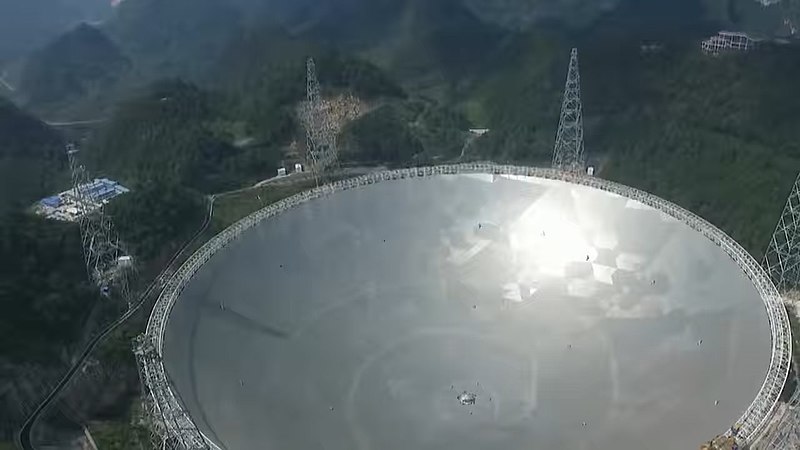 Radiotélescope FAST en Chine - Absolute Cosmos