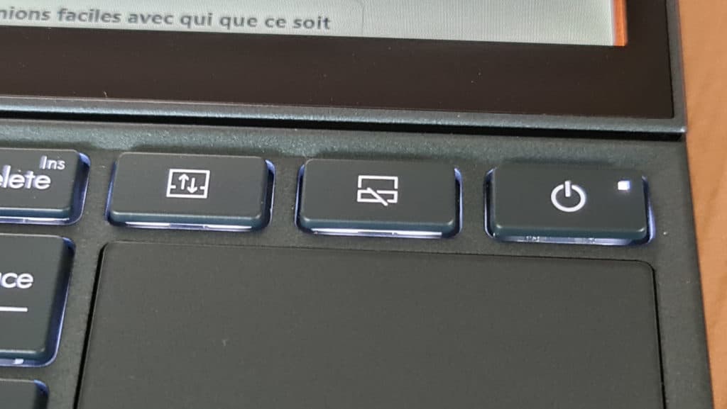 Image 20 : Test Asus Zenbook Duo 14 Tiger Lake : un étonnant PC portable à double écran et équilibré