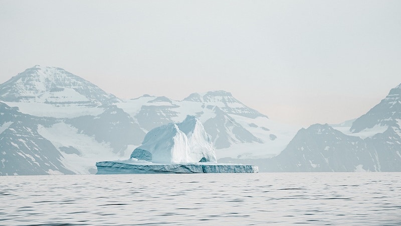 Un iceberg détaché de l'Arctique