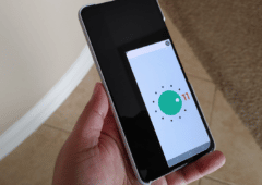 Android 11 One Handed Mode Crédit XDA