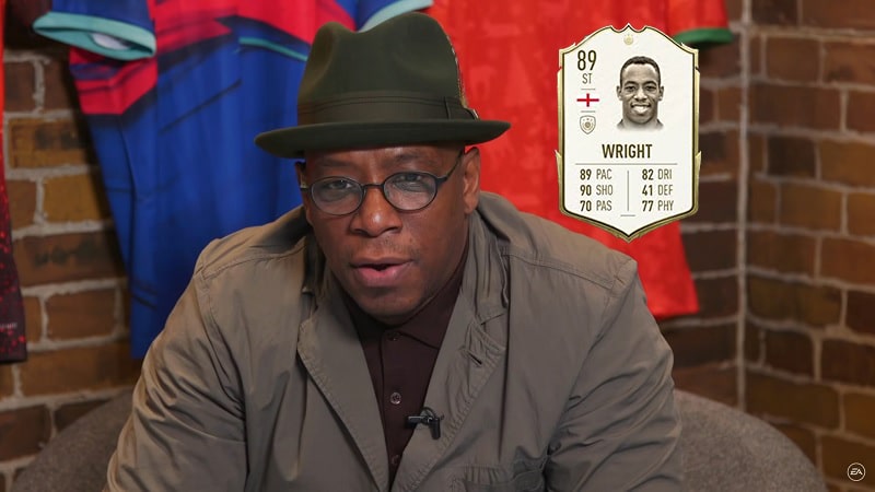 Le footballeur Ian Wright et son avatar dans FIFA 21