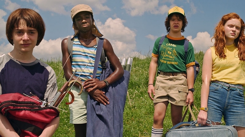 Une partie de la bande d'amis de Stranger Things 