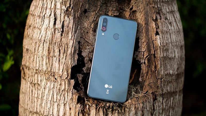 LG smartphone - Mitul Gajera / Unsplash