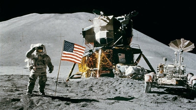 Image 1 : NASA : SpaceX gagne le contrat pour l’atterrisseur lunaire de la mission Artemis