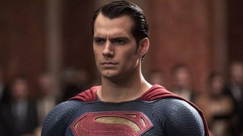 Qui prendra la suite de Cavill dans le costume de Superman ?