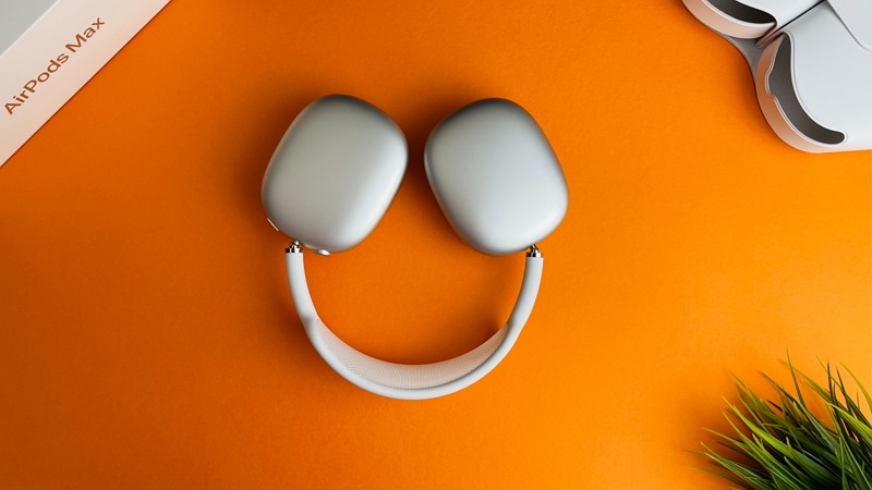 AirPods Max - Akhil Yerabati / Unsplash