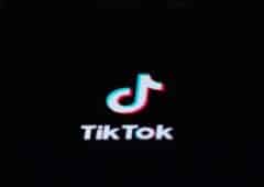 tiktok comedienne voix off