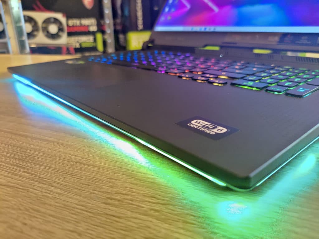 le RGB à l'honneur sur le Strix G17