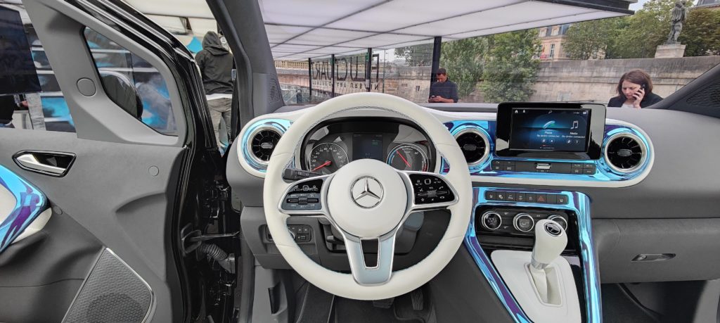 Image 7 : Mercedes Concept EQT : on est monté dans le ludospace 100% électrique