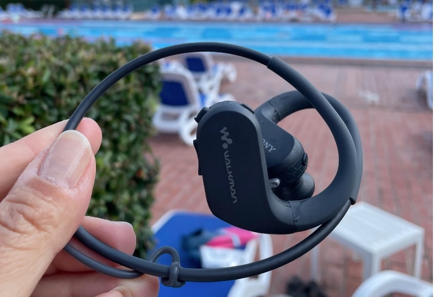 Casque Audio Retro-Bit Pour Walkman - Modèle SE-205 Circum-auriculaire Stéréo Noir Vintage