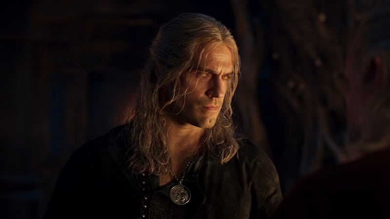 Geralt de Riv (Henry Cavill) dans The Witcher