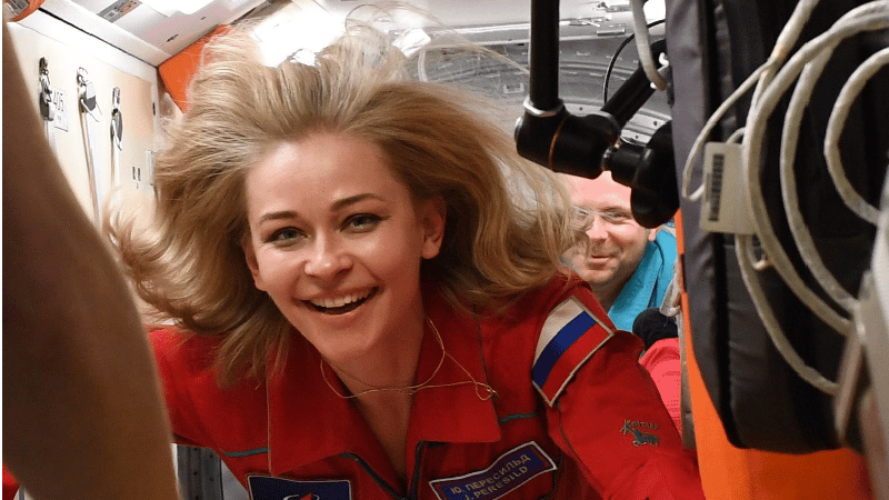 Image 1 : Dans l'Espace, les Russes ont débuté le tournage d'un film à bord de l'ISS