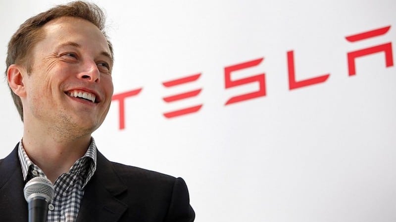 Image 1 : Tesla : Elon Musk freine la livraison de ses voitures