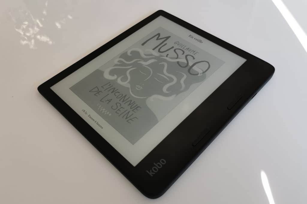 Test de la Kobo Sage : la liseuse grand format qui en fait