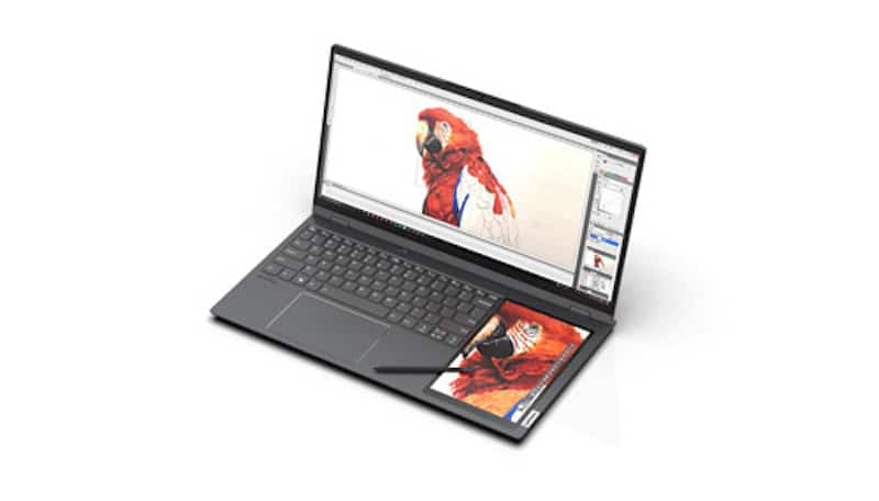 Image 1 : Un Lenovo Thinkbook Plus atypique avec un second écran près du clavier