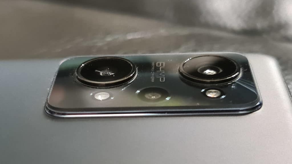 Image 17 : Test realme GT Neo 2 : il a tout d'un smartphone haut de gamme, sauf le prix