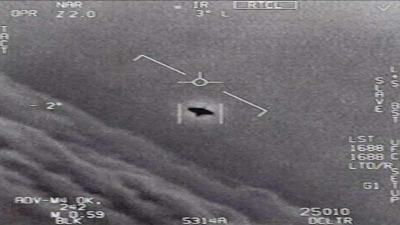 Un OVNI capturé en vidéo par un avion de la marine américaine - Crédits : U.S. Navy