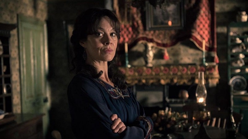 Tante Polly interprétée par Helen McCrory dans Peaky Blinders