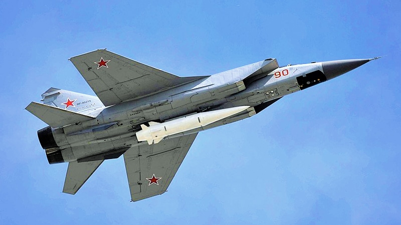 Système de missile hypersonique X-47M2 "Dagger" - Crédits : Wikimedia/Военный парад на Красной площади