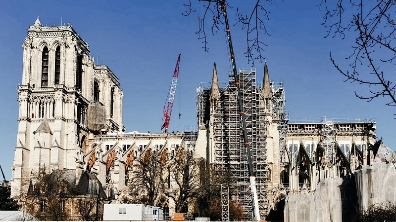 notre dame de paris sarcophage