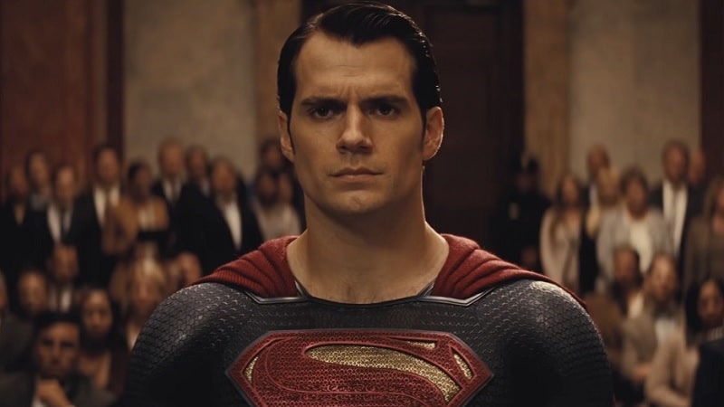 Henry Cavill dans Batman v Superman : L'Aube de la justice