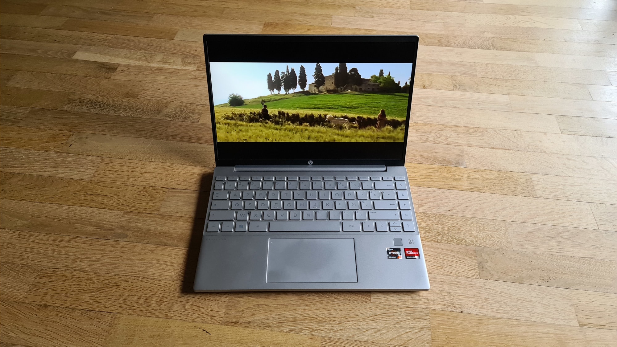 HP Pavilion Aero 13 Vue générale ouvert 7 Netflix 2