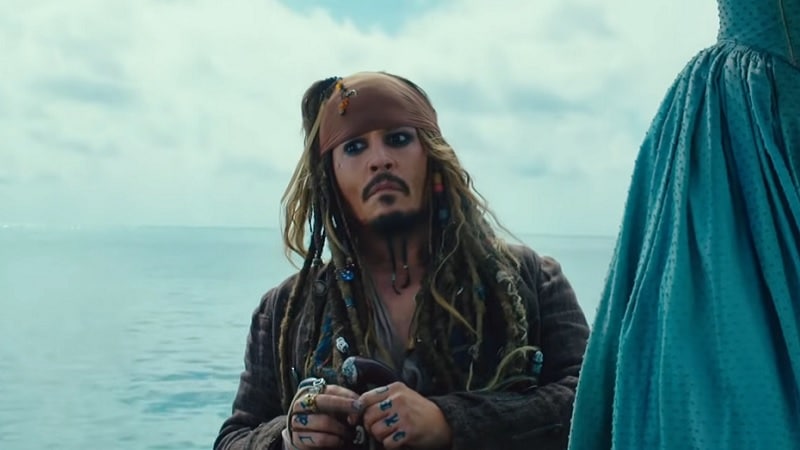 Le capitaine Jack Sparrow (Johnny Depp) dans Pirates des Caraïbes