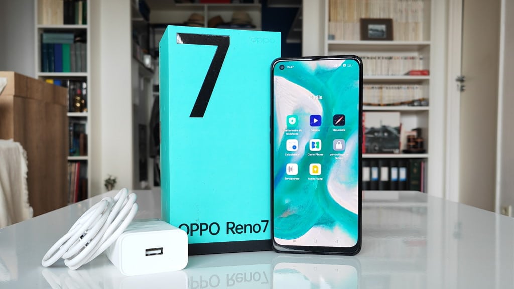 Image 3 : Test Oppo Reno 7 : le smartphone qui mise (trop ?) sur son design