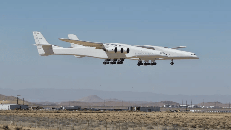 Image 1 : Stratolaunch : le plus grand avion du monde bat un record d’altitude