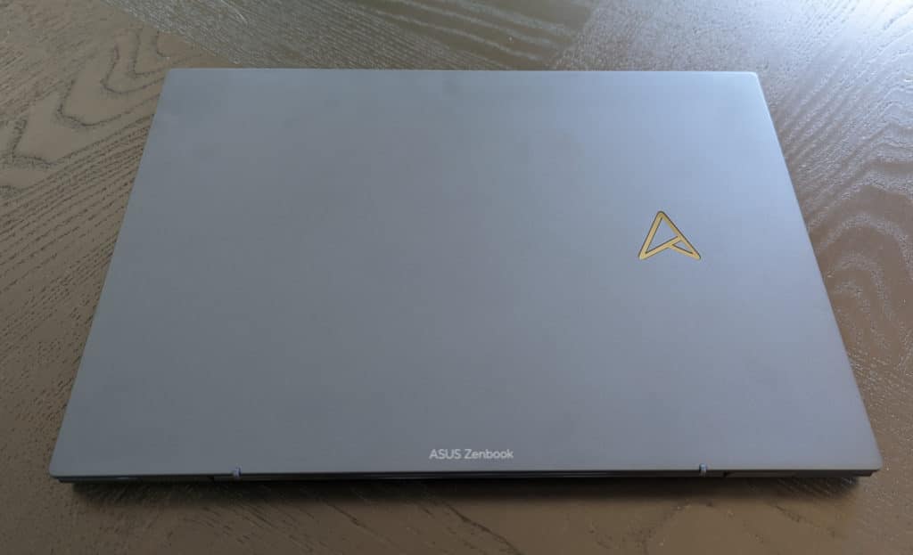 Image 5 : Test Asus Zenbook S13 OLED : enfin le petit PC ultraléger ultime ?