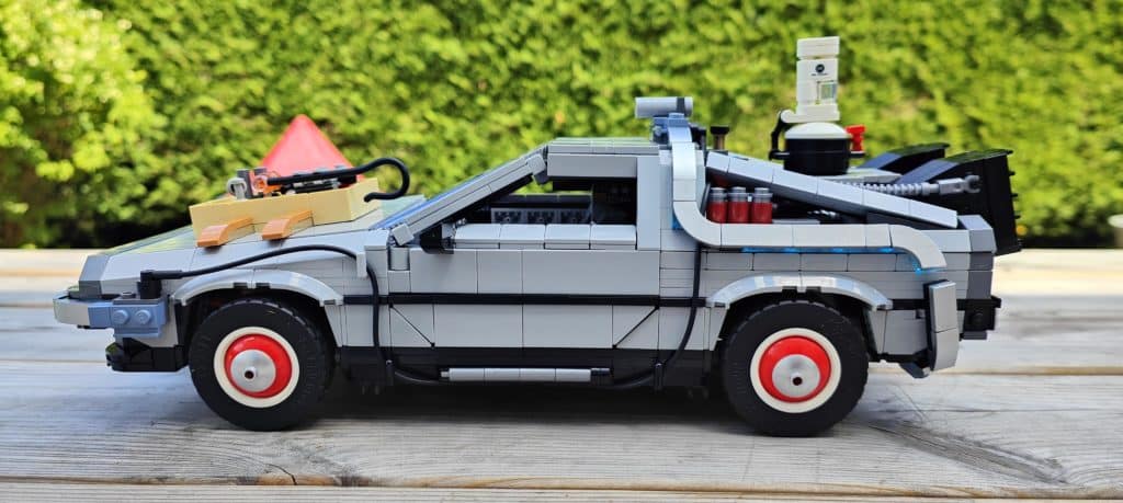 Image 14 : Test LEGO Retour vers les Futur : on a construit la DeLorean, vaut-elle ses 170 € ?