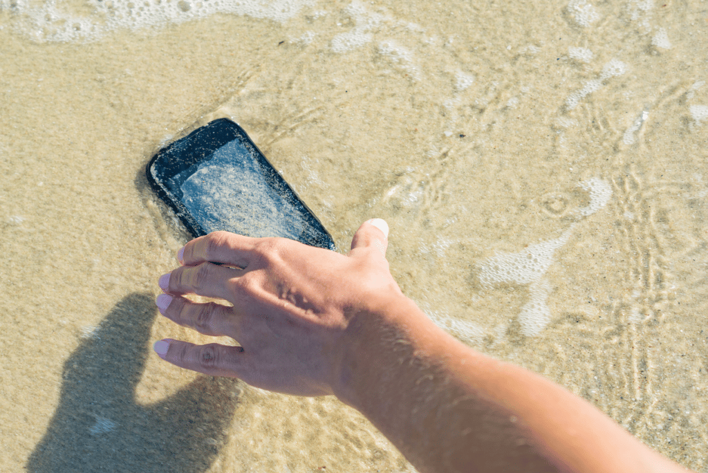 Smartphone tombé dans l'eau