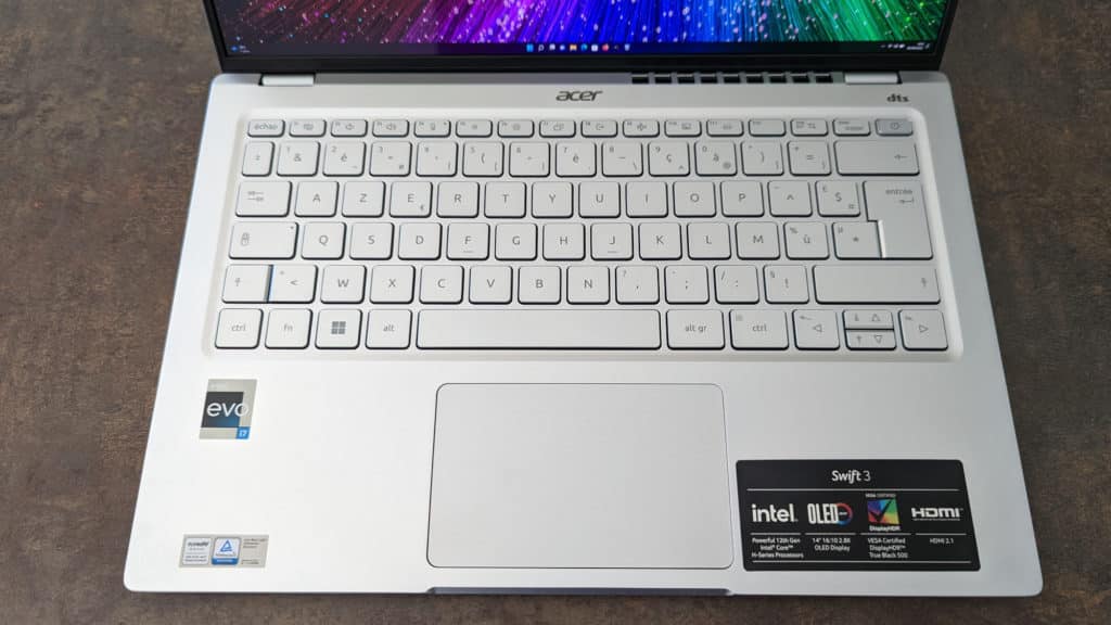 Image 4 : Test Acer Swift 3 OLED : un ultrabook performant, endurant et doté d'un écran radieux