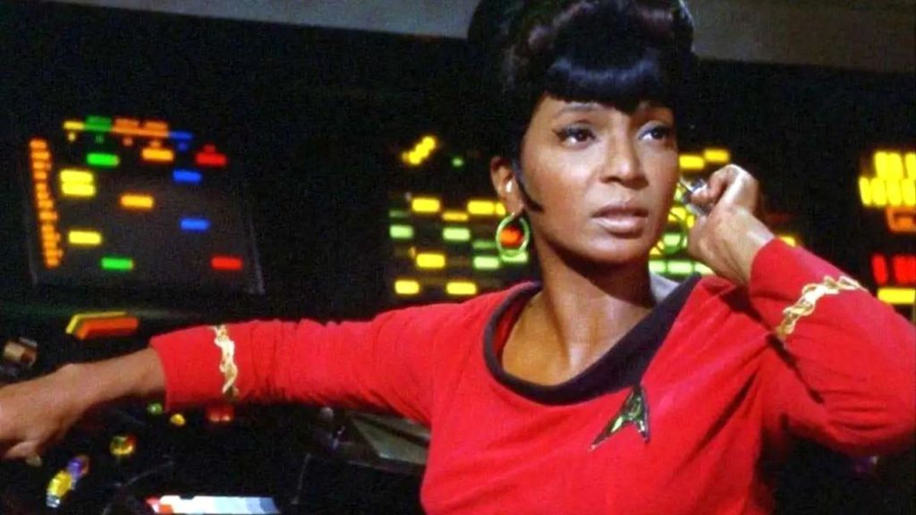 Star Trek : les cendres du casting envoyées dans l’espace ! (vidéo sur Bidfoly.com) Par Nassim Chentouf Nichelle-nichols-star-trek-1024x576