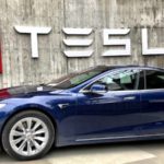 Tesla est accusée de publicité mensongère sur l’Autopilot et la conduite autonome