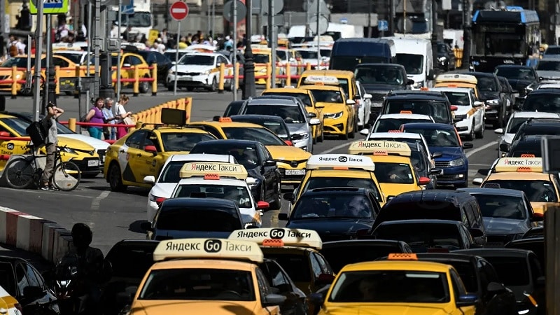 Taxis russes - Crédit : KIRILL KUDRYAVTSEV/AFP via Getty Images