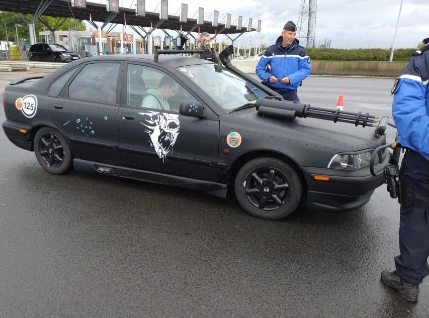 La voiture en question © Facebook, Gendarmerie du Nord