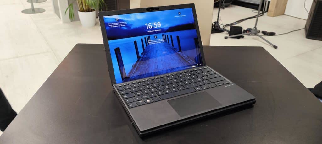 Asus Zenbook Fold 17 foldable PC