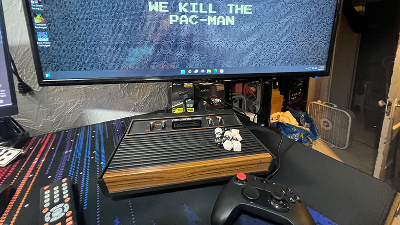Image 1 : Cette Atari 2600 peut faire tourner The Witcher 3 et GTA 5