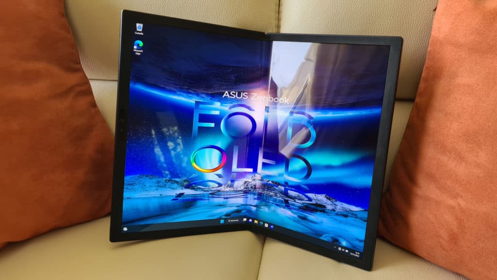 Image 35 : Test Asus Zenbook Fold : tablette OLED 17 pouces pliable ou PC portable 12,5 pouces, à vous de choisir