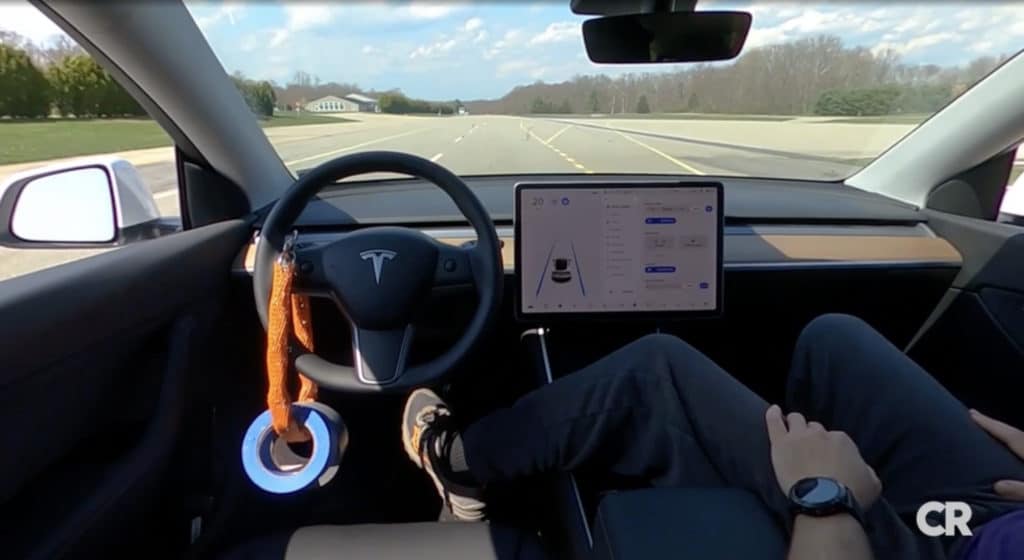 Un dispositif qui trompe l'Autopilot Tesla