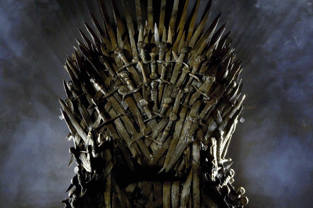 Image 1 : Game of Thrones : pourquoi le Trône de fer est si petit ?