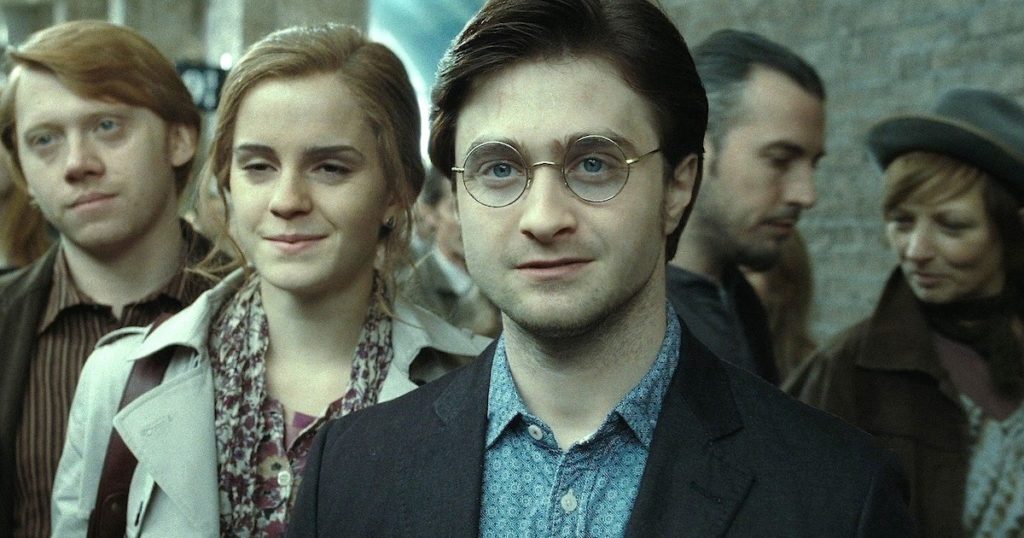 Harry Potter et l'Enfant Maudit : la Warner aimerait voir le