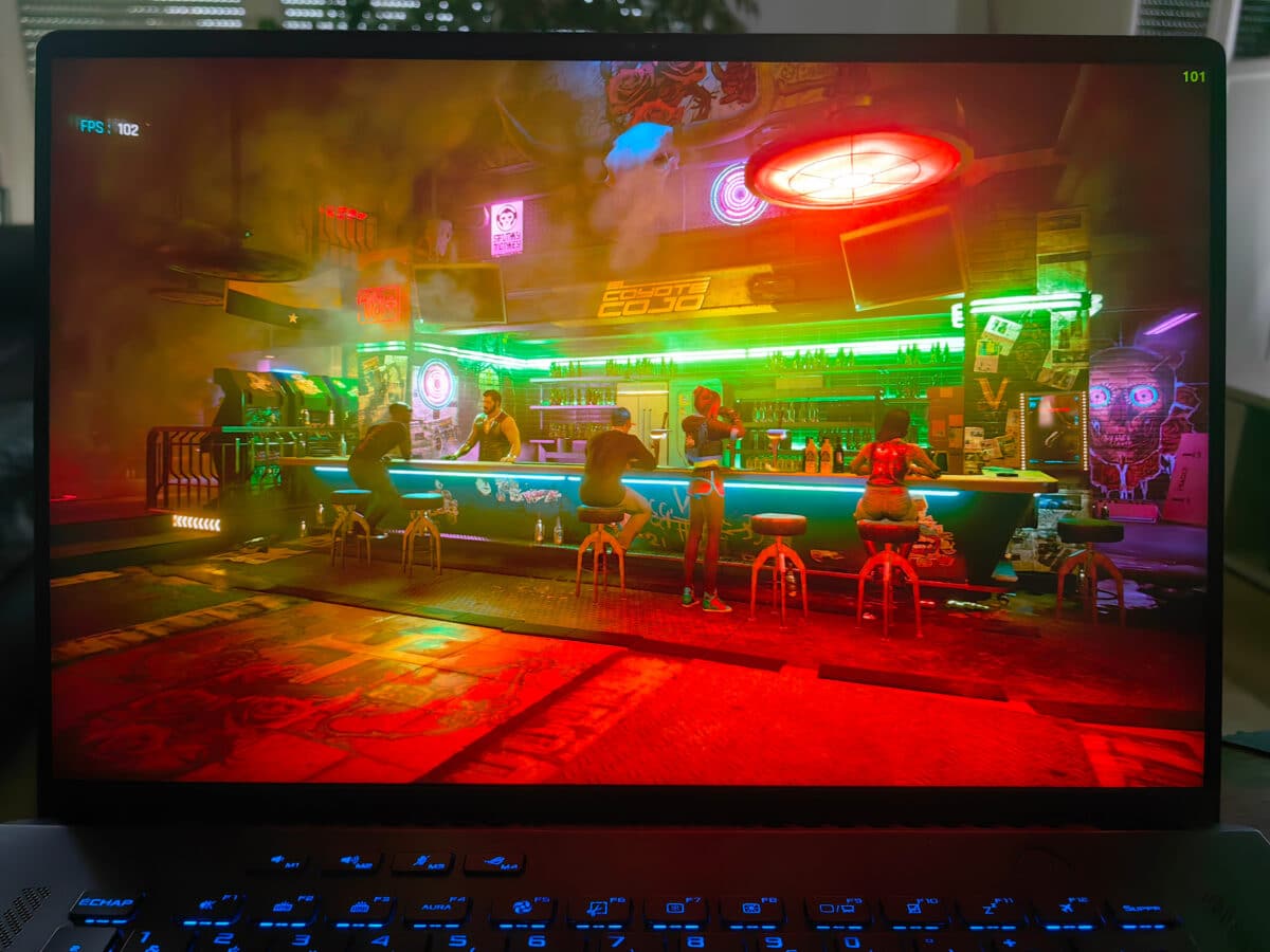 Image 24 : Test Zephyrus M16 GU604 : le PC gamer d'Asus passe à la vitesse supérieure, avec Core i9 Raptor Lake, RTX 4090 et écran miniLED !