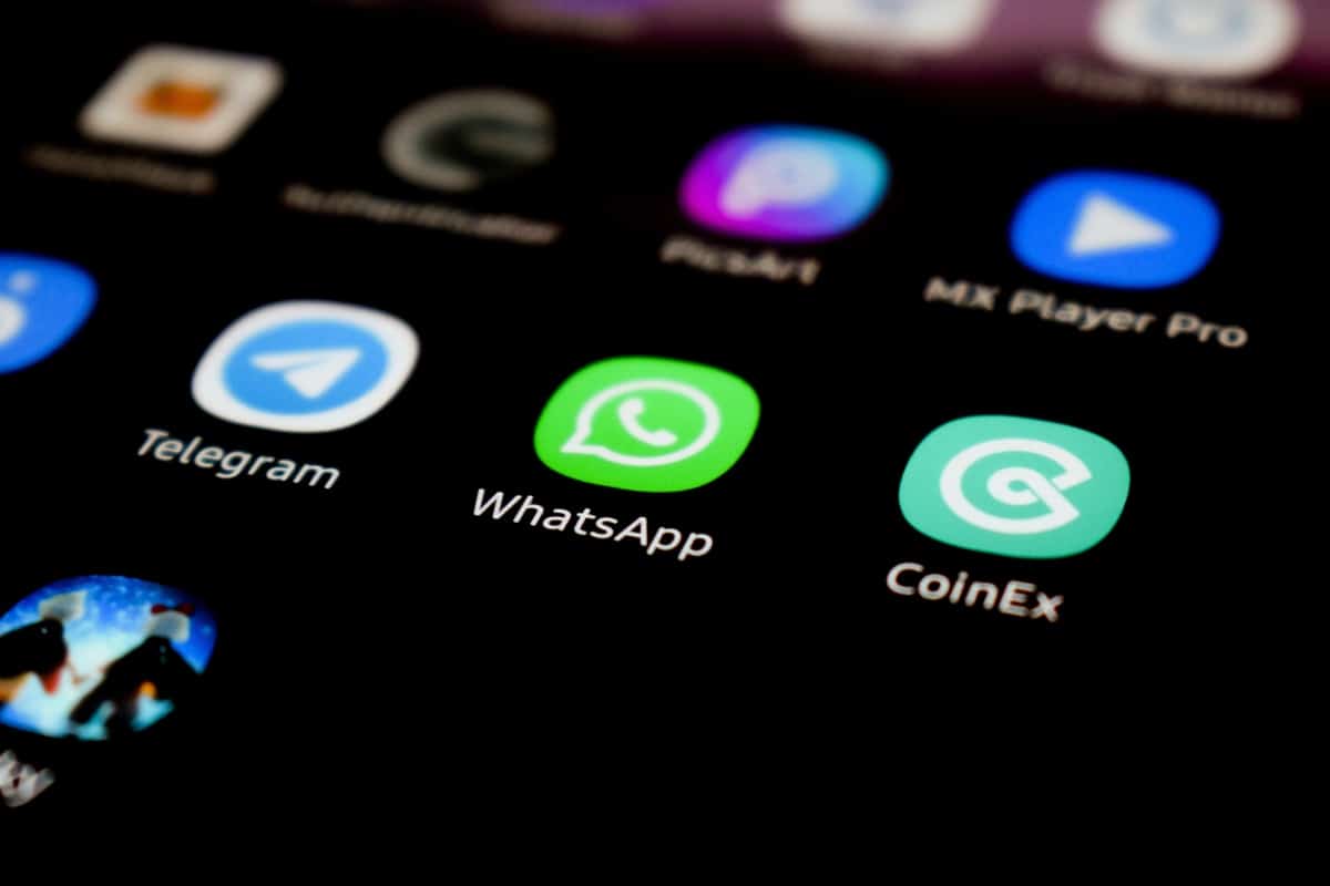 WhatsApp Telegram malware Windows Android trojan piratage